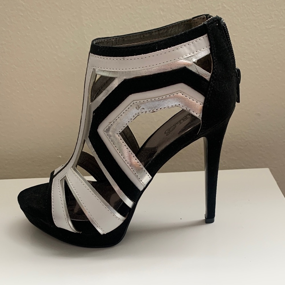 Carlos by Carlos Santana Black & White Cutout Peep-Toe Heels